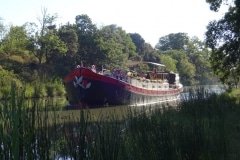 2 Jolie péniche