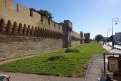 12 avignon ramparts