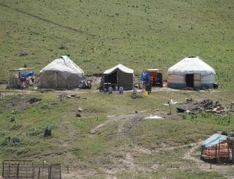 Vivre à 2800m sans eau ni électricité