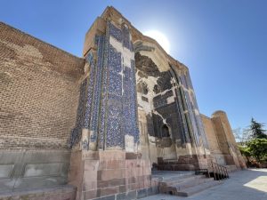 Entrée de la Arche de la Mosquée bleue de Tabriz