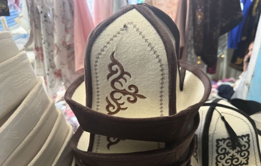 Chapeau traditionnel du Kirghizistan