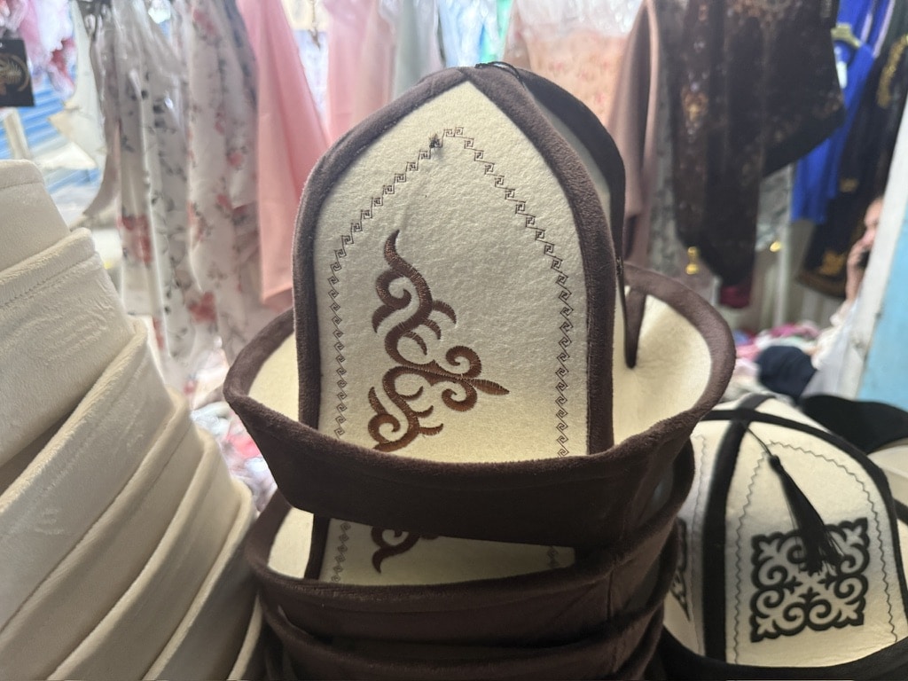Chapeau traditionnel du Kirghizistan