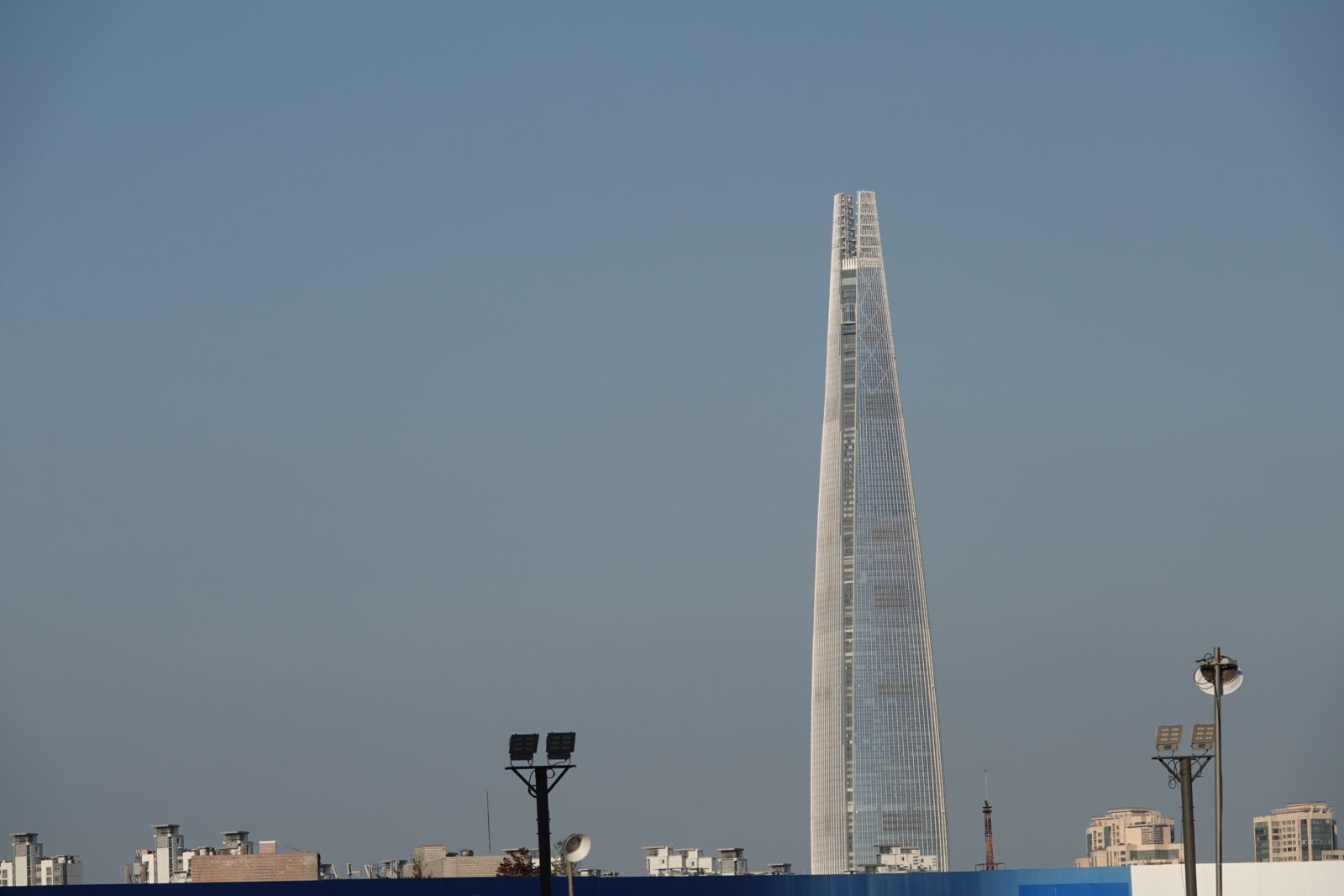 Séoul : La Lotte Word Tower 556m